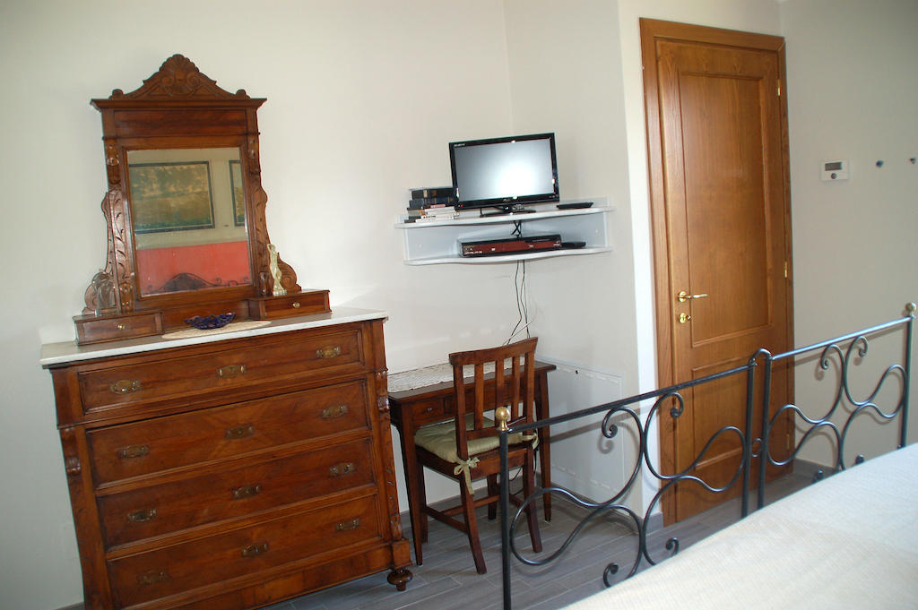 Il Podere Di Giustina Montecarlo Room photo